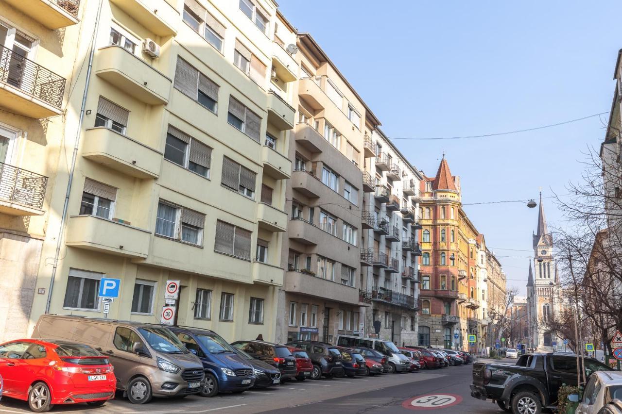 Riverside Balcony Apartment With View To Danube Budapest Kültér fotó