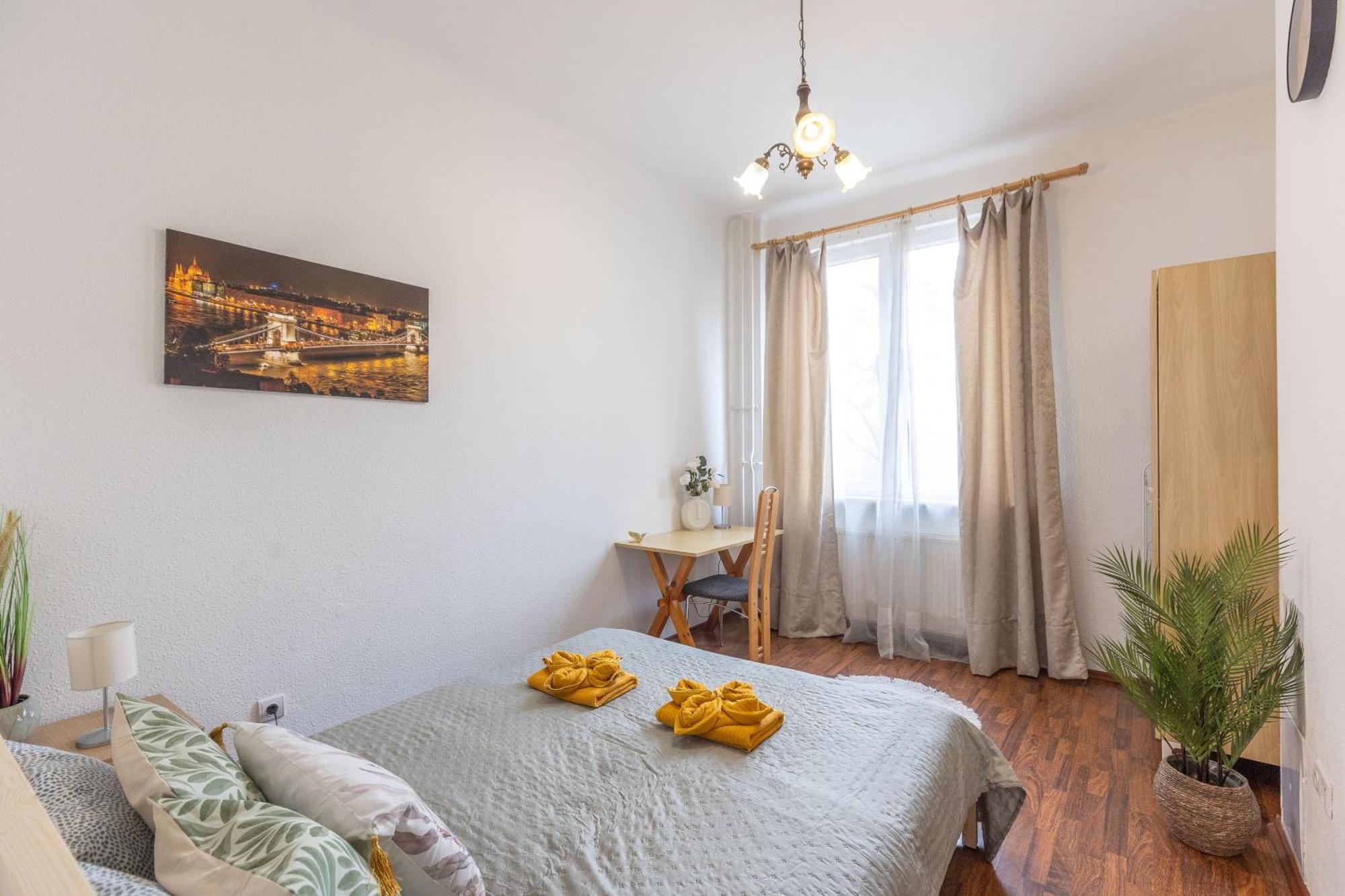 Riverside Balcony Apartment With View To Danube Budapest Kültér fotó